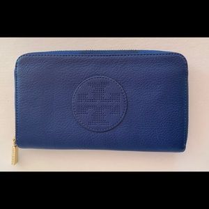 Tory Burch Kipp ZIP Continental Wallet